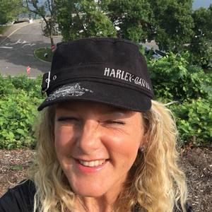 Meet your Posher, Donna